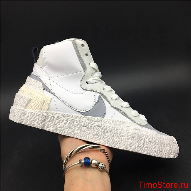 Nike Blazer Mid sacai White Grey BV0072-100 - 1