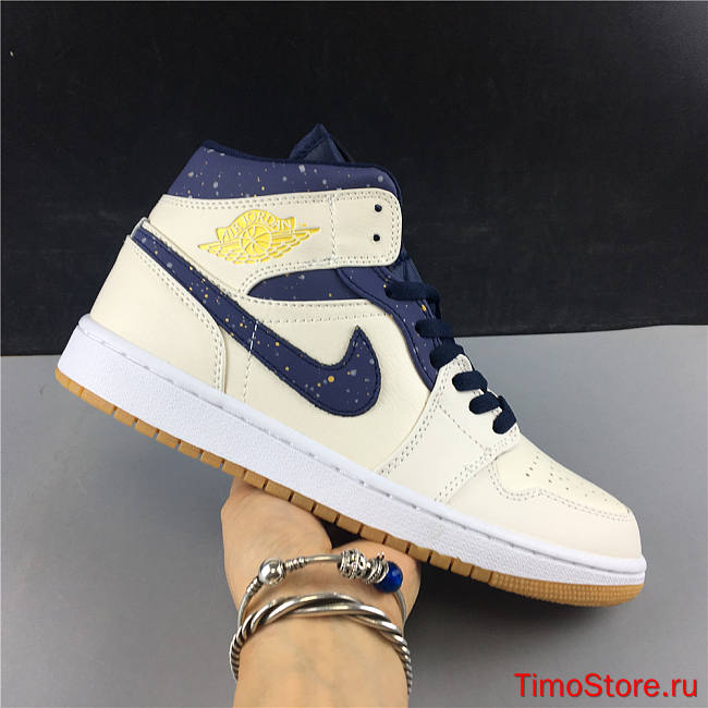 Nike Air Jordan 1 Retro Mid Jeter AH6342-104 - 1