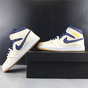Nike Air Jordan 1 Retro Mid Jeter AH6342-104 - 3