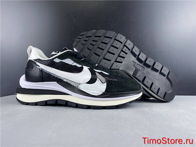 Nike Vaporwaffle sacai Black White CV1363-001 - 1