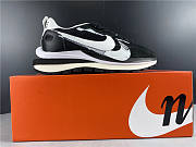 Nike Vaporwaffle sacai Black White CV1363-001 - 4
