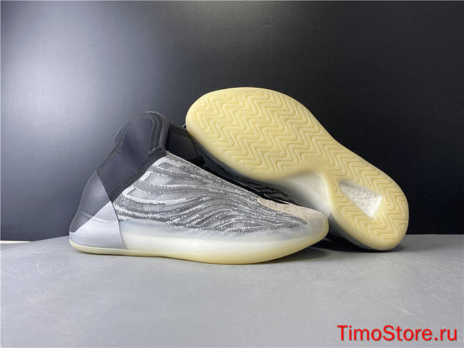 Yeezy QNTM Lifestyle Model - 1