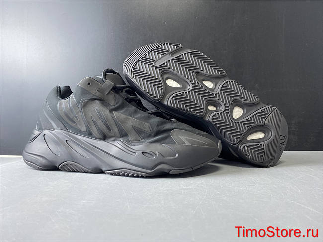 Adidas Yeezy Boost 700 MNVN Triple Black FV4440 - 1