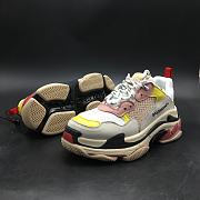 Ba1enc1age Triple S White Ecru 524038W09O59035 - 3