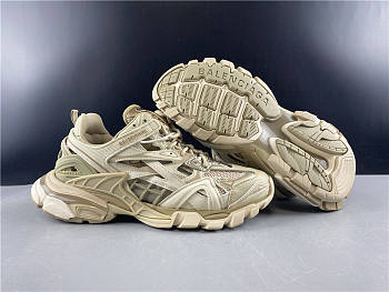 Ba1enc1age Track 2 White 570391W2GN19000