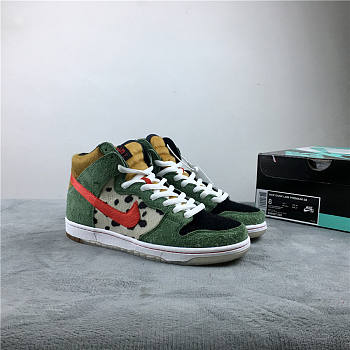 Nike SB Dunk High Dog Walker BQ6827-300