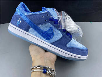 Nike SB Dunk Low Strange Love Blue CT2552 400