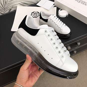 Alexander McQveen Oversized Worker White Black Sole 604232WHX9V9061
