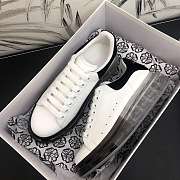 Alexander McQveen Oversized Worker White Black Sole 604232WHX9V9061 - 2