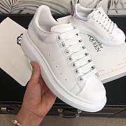Alexander McQveen Oversized Sneaker White Iridescent 561580WHVI59375 - 1