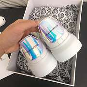 Alexander McQveen Oversized Sneaker White Iridescent 561580WHVI59375 - 4