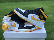 Nike Air Jordan 1 Mid Laser Orange Black CV5276-107   - 3