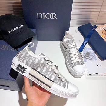 D1or B23 LOW-TOP SNEAKER White and Black 3SN249YJPH069 