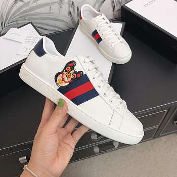 Gvcci Ace Embroidered Low-Top Sneaker