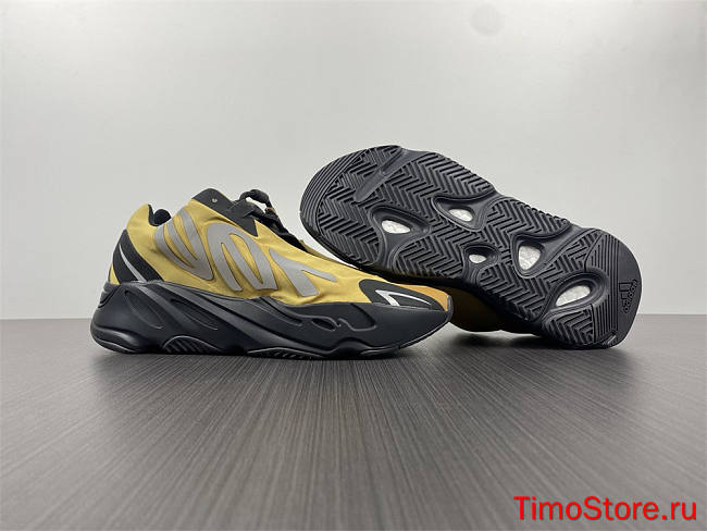 Adidas Yeezy Boost 700 MNVN Honey Flux GZ0717 - 1