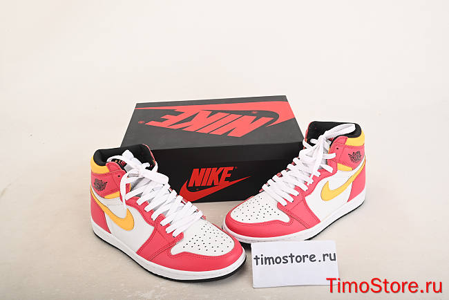 Nike Air Jordan 1 Retro High OG Light Fusion Red 555088-603 - 1