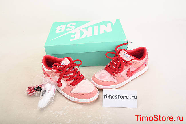 Nike SB Dunk Low StrangeLove Skateboards (Regular Box) CT2552-800 - 1