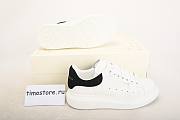 Alexander McQveen Oversized Classic Sneaker White Black 553770WHGP79061 - 2