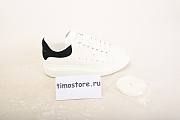 Alexander McQveen Oversized Classic Sneaker White Black 553770WHGP79061 - 5