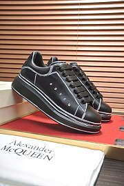 Alexander McQveen Oversized Sneaker 2159260 - 1