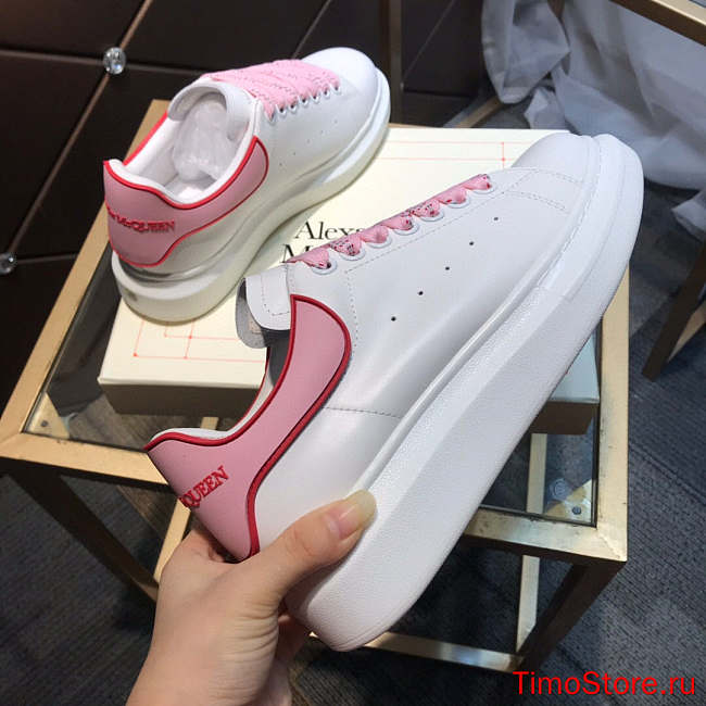 Alexander McQveen Oversized Sneaker 2114260 - 1