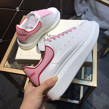 Alexander McQveen Oversized Sneaker 2114260
