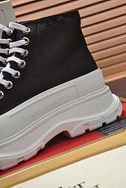 Alexander McQveen Oversized Sneaker 2159340 - 2