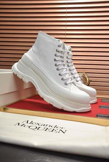 Alexander McQveen Oversized Sneaker 2159320