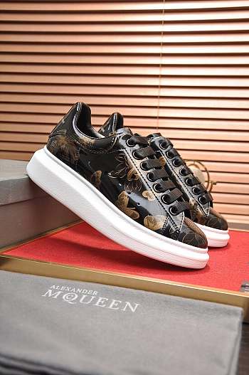 Alexander McQveen Oversized Sneaker 2159250