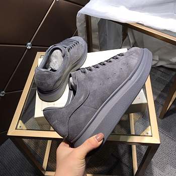 Alexander McQveen Oversized Sneaker 2114240