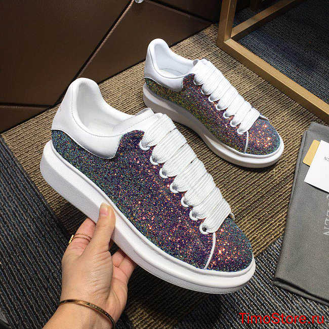 Alexander McQveen Oversized Sneaker 2114230 - 1