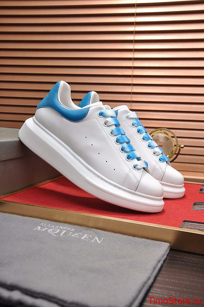 Alexander McQveen Oversized Shoes 2159230 - 1