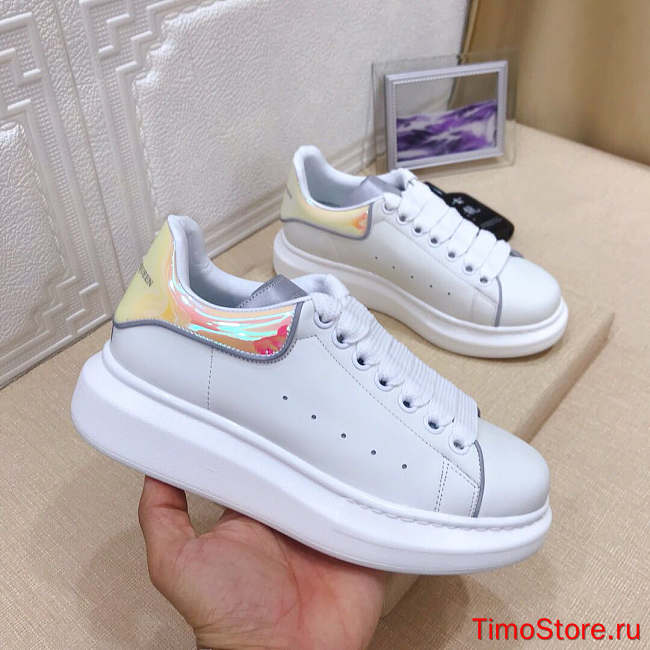 Alexander McQveen Oversized Sneaker 2144260 - 1