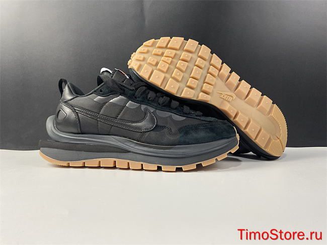 Nike Vaporwaffle sacai Black Gum DD1875-001 - 1