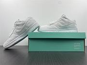 Dover Street Market x Nike Dunk Low “Triple White” DH2686-100  - 2