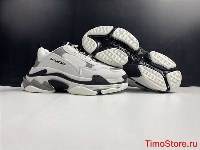 Ba1enc1age Triple S Sneakers Grey 536737W09019089 - 1