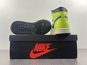  Air Jordan 1 Retro High OG Visionaire 555088-702 - 4