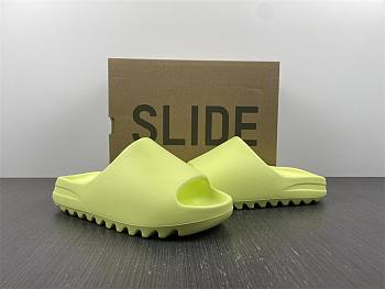 YEEZY SLIDE GLOW GREEN 2022 