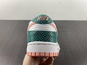Dunk SB Low Snake Skin DR8577-300 - 6