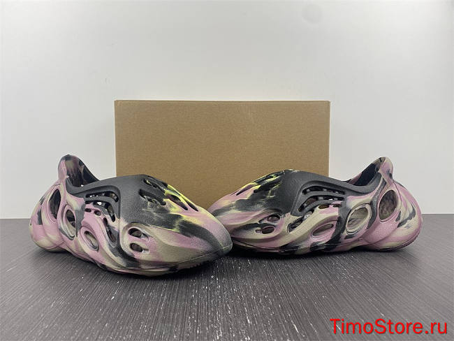 adidas Yeezy Foam RNNR “MX CARDON - 1