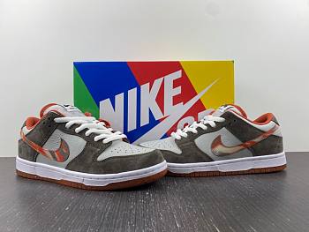 Crushed D.C x Nike SB Dunk Low Pro DH7782-001