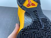 Nike Kobe 5 Protro Bruce Lee  - 3