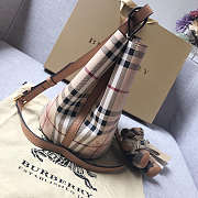Bvrberry Haymarket Bucket bag in Khaki 18.5 x 15 x 23.5 cm  - 6