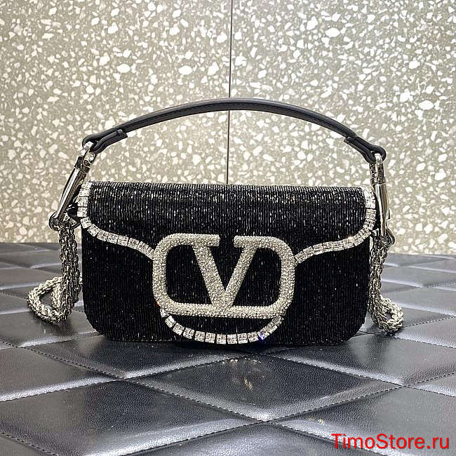 Valentino Garavani Loco Bag Black 19cm - 1