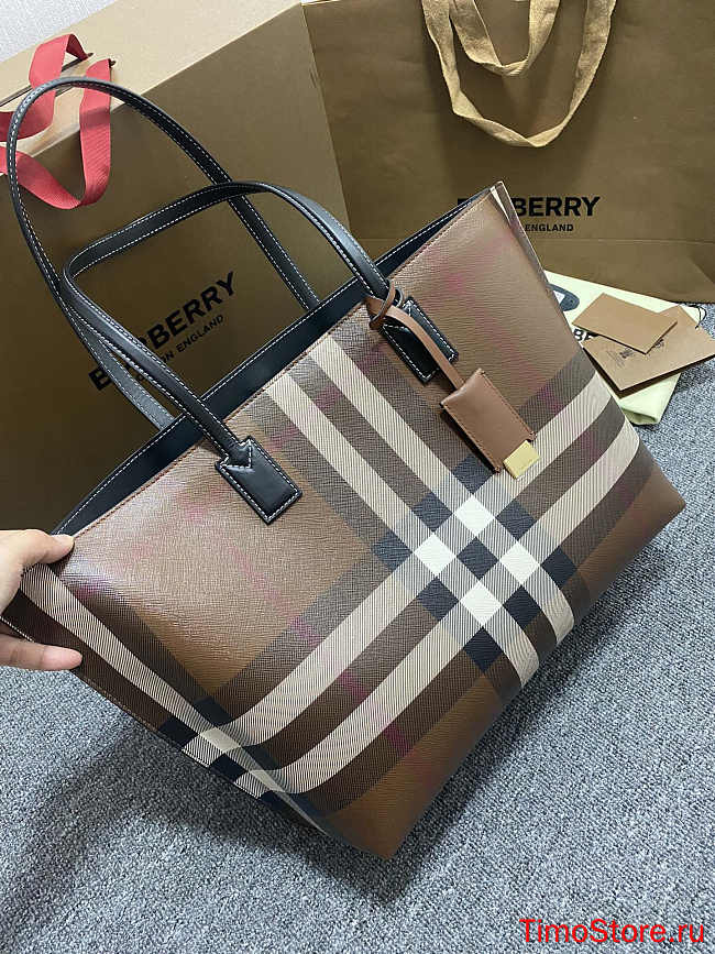 Bvrberry Handbag 34x14x28cm  - 1