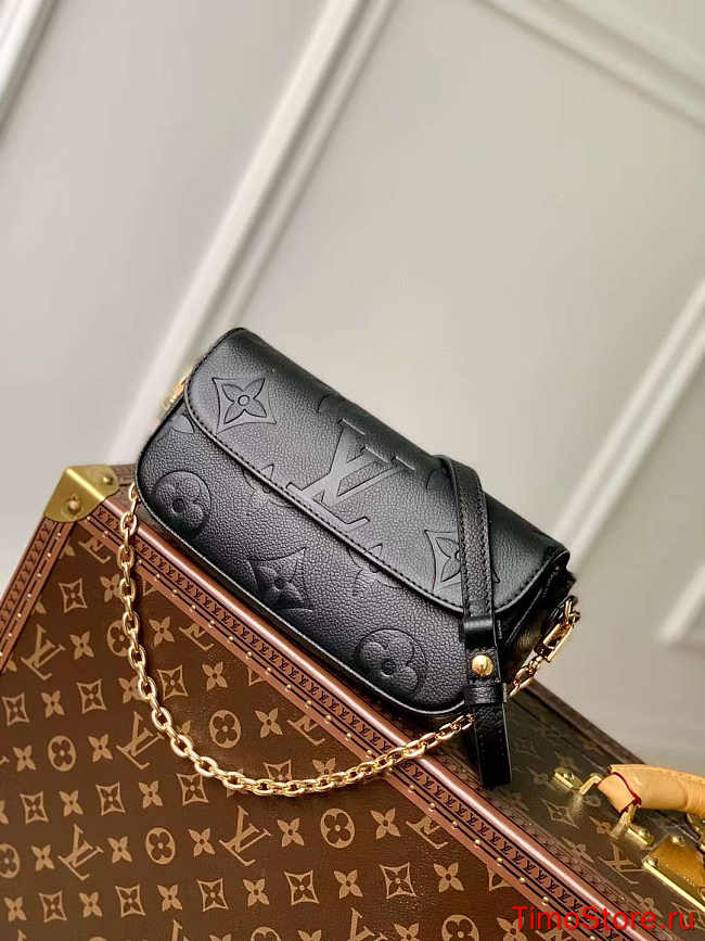 1ouis Vu1tton Wallet on Chain Ivy  23.5 x 12.0 x 4.3 black - 1