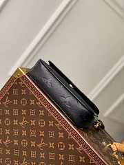 1ouis Vu1tton Wallet on Chain Ivy  23.5 x 12.0 x 4.3 black - 3