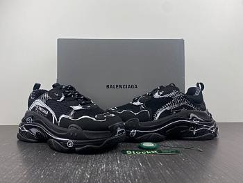 Ba1enc1age  triple s 57