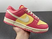 Dunk Low GS Strawberry Peach  DH9765-200 - 3