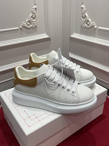 Alexander McQueen 3